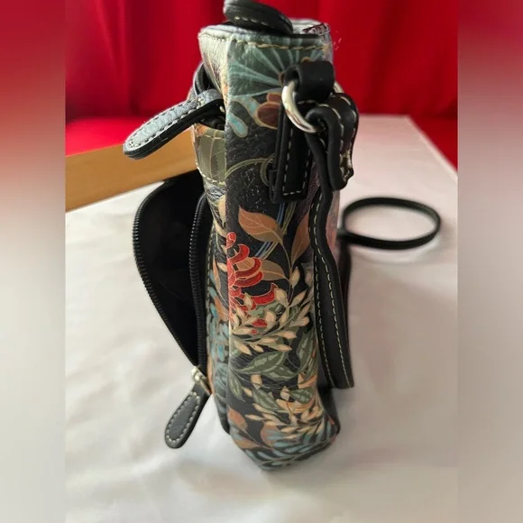 Multisac Black with Multicolor Flowers Crossbody Purse - Picture 6 of 12